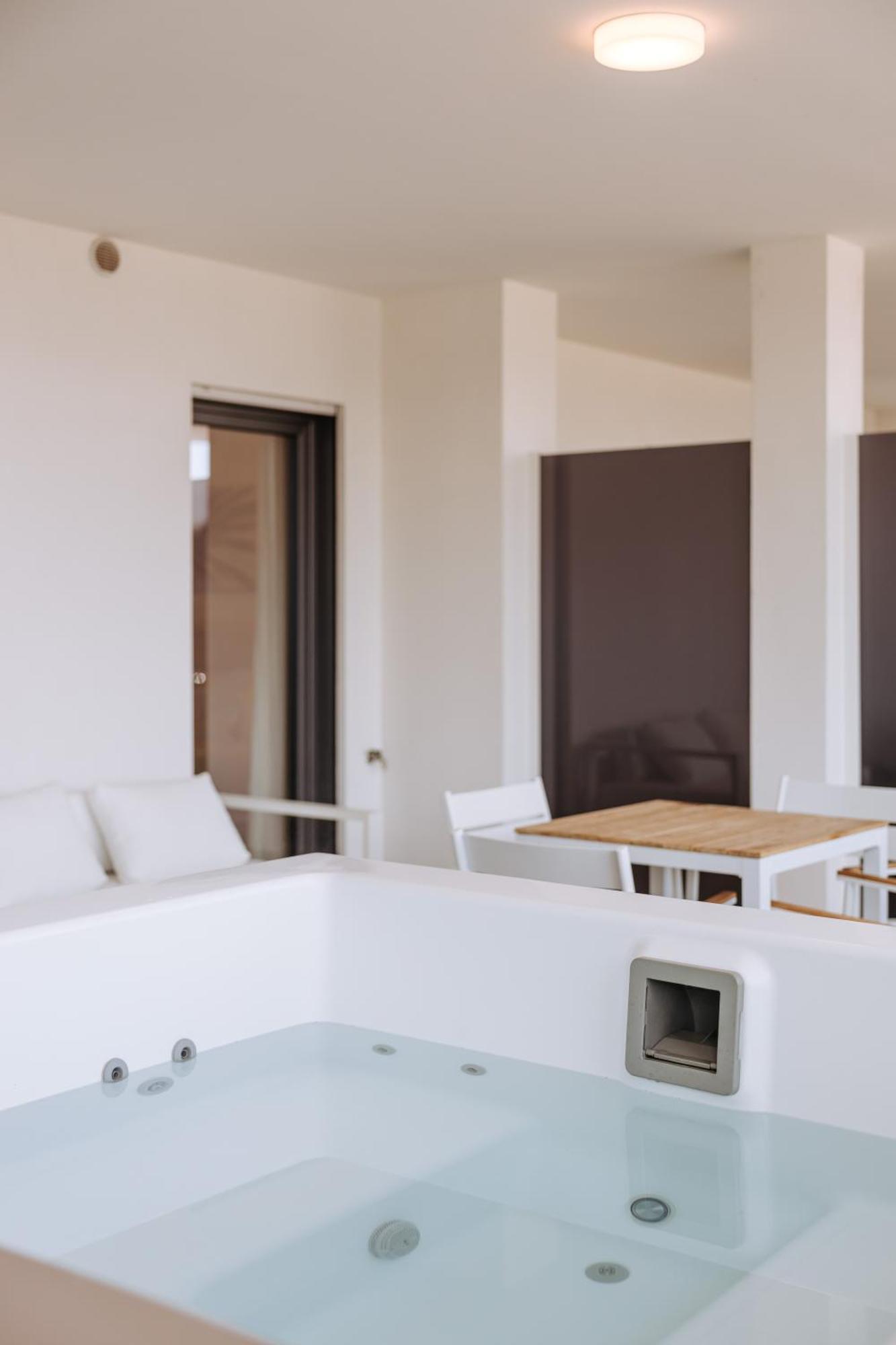 Marisabella Suite Spa 3 Bari Exterior photo
